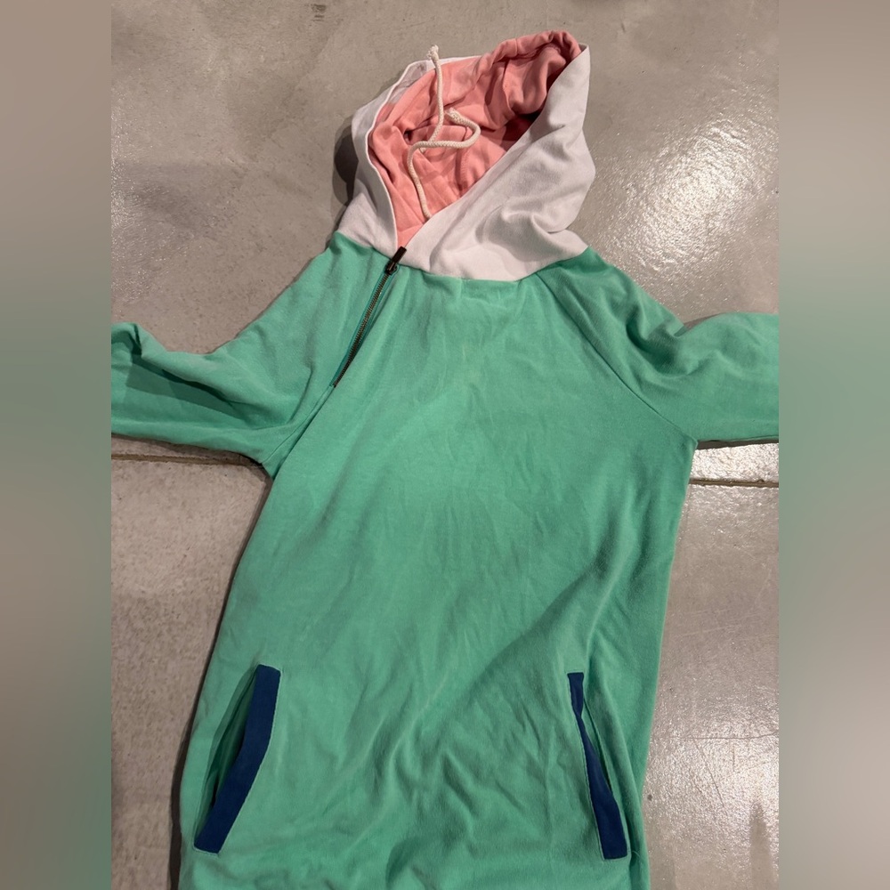& hoodie with pockets